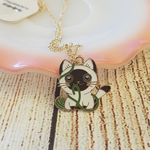 Adorable Cat and Yarn Necklaces Gold Chain - Picture 6 of 8